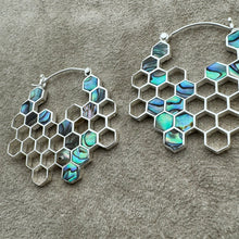 Load image into Gallery viewer, Honeycomb Hoops - L/Silver w/Abalone