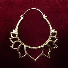 Load image into Gallery viewer, Lotus Hoops - L/Brass